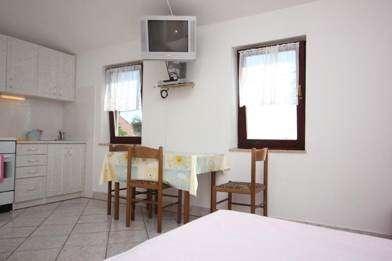 383a * Punta Križa